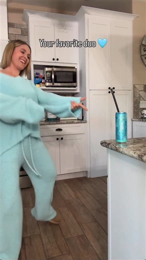 Shawna Sidebottom on Instagram: "This trend but it’s me and my gworl @alaninutrition 🫶🏼 #dancemoms #dance #alani #alanipartner #energy"