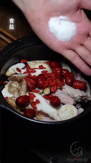 Foraging Wild Raspberries & Wild Greens 🍃 | Cooking A Delicious Mountain Soup
