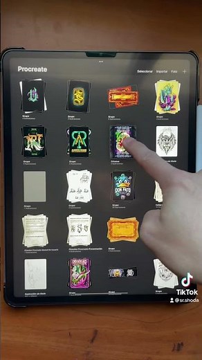 ¿Cómo agrupar dibujos en procreate? Gestos básicos parte 1 [Curso de procreate]