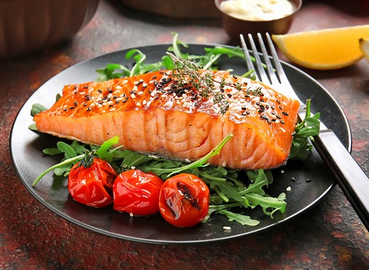 10 Restaurant Chains That Serve The Best Salmon