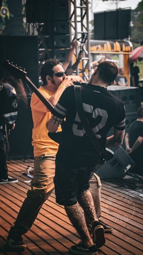 Fuck the System on Instagram: ""INACREDITÁVEL! QUE DIA! 🤘🤘 Ainda estamos arrepiados com o que rolou no @beersfestival !! Que evento insano, que energia surreal! Obrigado por essa festa gigante, pela estrutura impecável e por nos proporcionar um dia que vai ficar marcado em nossa história! E o que dizer de vocês, rapaziada? VOCÊS FORAM ABSURDOS! Gritaram, cantaram, dançaram e transformaram a chuva em combustível, vcs são f***dasss! 🌧️🔥 Isso aqui é sobre música, conexão e momentos que a gente 