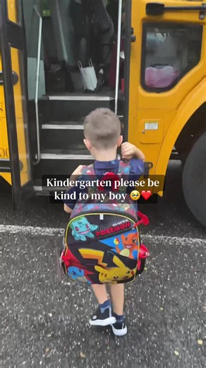 5 years old and the first day of kindergarten all in one❤️ so bittersweet 🥺😭 #momlife #backtoschool #kindergarten #kindergartenmom #birthdayboy
