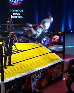 El combate por el jugador más extremo en esta Cabellera Vs Cabellera: Chessman Vs Pagano! Se metieron hasta con Hugo el comentarista!! Cabellera vs Cabellera! | Lucha Libre AAA Worldwide