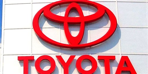Toyota orders US employees back in the office