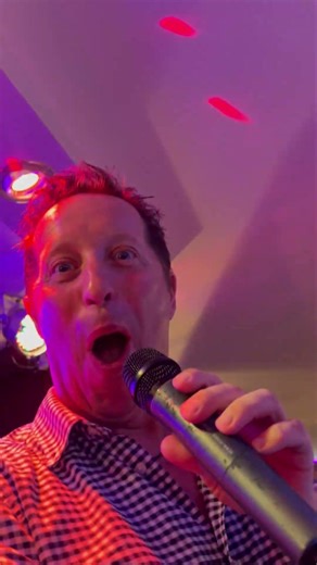 Dance the Night Away at Monroes Karaoke Bar Palma Nova 🎤 Saturday Nights with Paul Martin