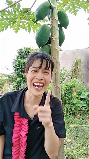 Her way of solving the problem is funny 😂 #shorts #funny #viral