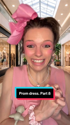 Finding a prom dress but gone wrong. Part 8 #promdress #meangirl #poorgirl #richgirl #greenscreen