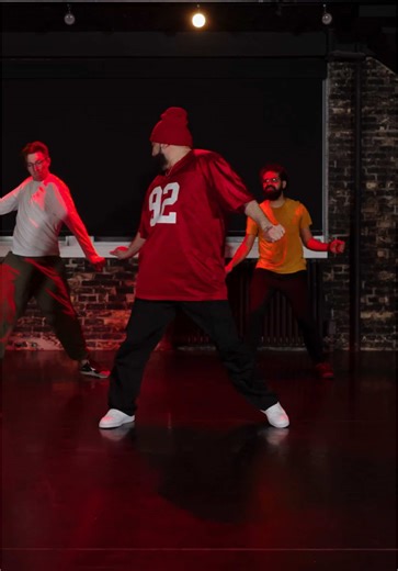 Yo no pierdo tiempo, yo las cambio como Rosalía 🕺🏻 #reggaeton #baile #dtmf #badbunny #clasedebaile #minneapolis
