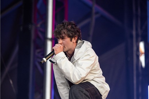 ian Issues Hilarious Response After Humiliating Photos Leak Online