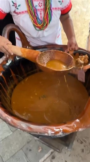 Hotel casa cantera, te invita probar el delicioso Mole de Caderas en la plaza de la danza este 11 y 12 de octubre y en huajuapan de León en su restaurant 👏🏻 | Connect-Oaxaca