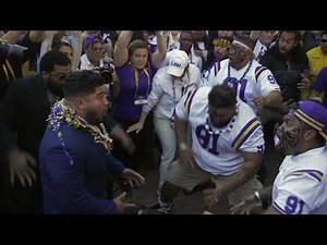 LSU's Breiden Fehoko, Rashard Lawrence perform haka before Alabama game