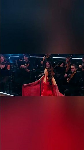 Dua Lipa song levitating live performance at Royal Albert Hall 😯😯😊😍💕♥️🎤🎶👌👌#dualipa #singer #youtube