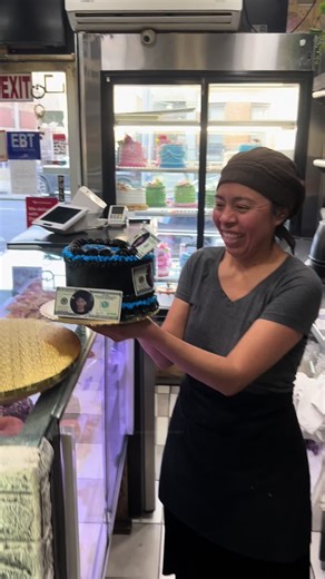 Delicious Money Cake Recipe from Mibakeryandcafe