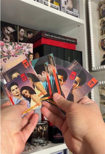 Breaking Dawn Canvas Promo Cards 🤍✨ Do any of you own the official set these cards were promoting? They are so cute!! #twilight #twilightsaga #moviepromo #twilightmovie #collectiblecards