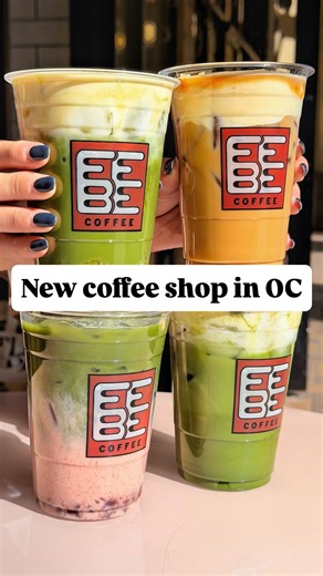 New coffee shop in OC! ☕️ @febe.coffee recently opened their newest location in Santa Ana, California and it’s a great cafe that offers a large selection of coffee & matcha along with pastries & desserts 😋 the shop is a chill & big space making it perfect for working, studying or hanging out. Febe Coffee specializes in their signature einspanner cream top drinks and I love that they have a variety of different cream tops that pairs well with their high quality matcha 🍵 I really enjoyed their b
