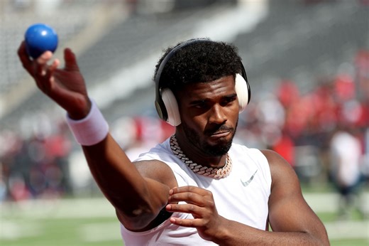 WATCH: Shedeur Sanders continues work to inspire young students, pays surprise high school visit in Boulder