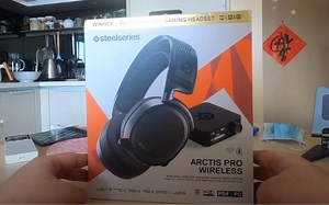 开箱 SteelSeries Arctis Pro 无线游戏耳麦