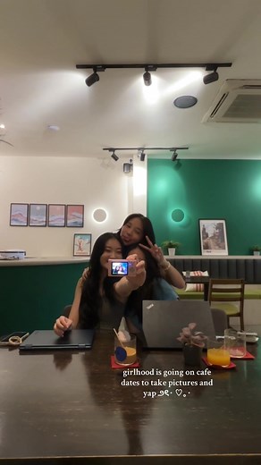 Cafe Moment - Digital Camera Photoshoot with Tessa Rapper Leak