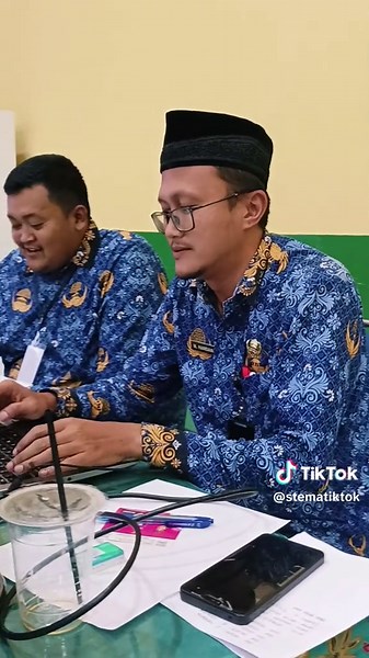 Pelaksanaan Verifikasi Data dan Validasi Dokumen di SMKN 1 SINGOSARI Pada Sistem Penerimaan Murid Baru (SPMB) Jenjang SMA/SMK Jawa Timur di SMKN 1 SINGOSARI dihari pertama. 🙌😇🤩🌟 #spmb #SMKSiapKerja #spmbjatim #smkbisa #smkteknik #smkn1singosari @Sumar Sumariadi @InSant_22