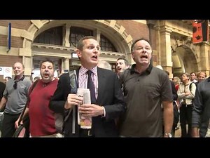 Christmas Flash Mob at Central Station