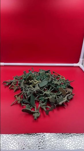The Green Nations Kluk Force 75 Pieces Ready for Battle Plastic Army Men
