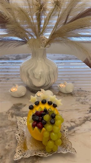 How to make fruit basket with melon? #hearty #delicious #subscribe #fruitcutting #design #freshfruit