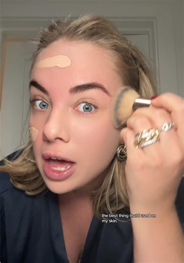 🙋‍♀️If you are a full coverage girly get this foundation! Covers my rosacea beautifully 🤌🏼 also it comes with a free brush! #fullcoveragefoundation #rosacea #wintermakeup #tarteholidaychallenge #unevenskintone