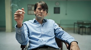 DES 英国史上最凶のシリアルキラー - season1 - 2話 (ドラマ) | 無料動画・見逃し配信を見るなら | ABEMA