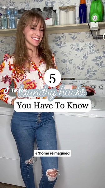 5 Laundry Hacks You HAVE to know!✨ 1️⃣Did you know that after you add your laundry detergent to the washer, you can actually toss your detergent cup right into the washing machine? 🍵 Let the machine clean the goop out for you! 😱 2️⃣To remove hair from your lint vent easily and without leaving any chunks behind. ❤️ Grab a dryer sheet and run it along all the fuzz and debris, the static will pick it up without fuzzies left behind! 🧶 3️⃣For softer clothes, Swap out your fabric softener for vineg