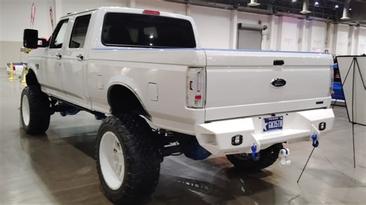 1977 Ford F350 Dually: A Custom Racing Beast