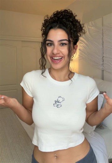 How to get the perfect messy bun every time #curlyhair #curlyhairstyles #curls #curlygirl