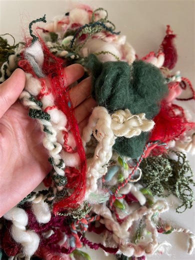 Christmas Fiber & Art Yarn Scrap Pack – Curated Holiday Wool Mix – Weaving, Felting, Spinning, Art Yarn Supplies - 4 Oz - Etsy