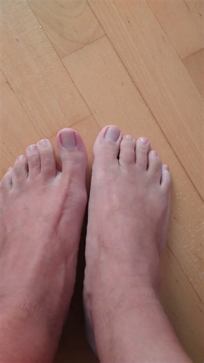 Pulling off my socks again #socks #socksaddict #malefeet #sole