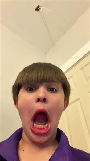 Omg I can walk threw walls