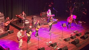 Geddy and Alex make a surprise appearance at the Gordon Lightfoot Tribute show tonight in Toronto, playing on the song "The Way I Feel." Great little Alex solo section toward the end! (Thanks to Bruce Lee for the video!) (Edited to add the HD video) | RushCon