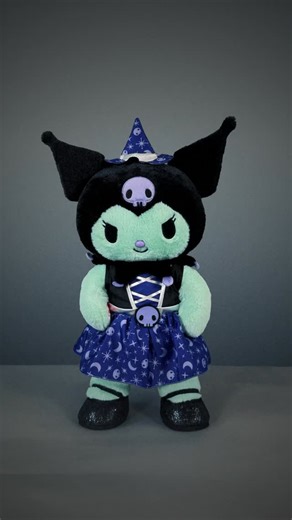 Build-A-Bear Chile on Instagram: "¡Es una fiesta de Halloween! ¡Vive la diversión de la temporada de miedo con Hello Kitty y sus amigos, disponibles solo en Build-A-Bear! #BuildABearChile #TheStuffYouLove #Halloween #Sanrio #HelloKittyAndFriends"