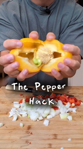 Harry Thorn on Instagram: "SAVE THE METHOD 👇 How to cut a bell pepper to save a lot of time I personally feel like this way of slicing a bell pepper is so much quicker and easier than the fancy, over the top methods you see online. Rather than wasting time doing things fancy cuts around the edges that chefs do, just do this: 1. Slice longways around the middle 2. Yank out the stem and crown with your hand 3. Simply pull out the white pith 4. Knock it once to get rid of the seeds 5. Pepper ready