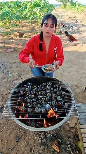 😋Grilled snails with pepper and garlic sauce #food #eggrice #cooking #eat #foodlover