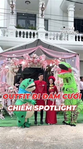 60K views · 385 reactions | Cô dâu chú rể không ngại, bản thân không ngại thì cứ mặc 藍 #YAN #Tinnaytrending | YAN News | Facebook