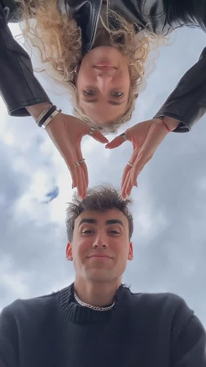 Guillem Viladoms on Instagram: "Tutorial para fondo de pantalla en pareja 﫶"