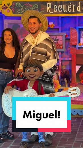 Meeting Miguel at Plaza De Familia #disney #halloween #disneyland