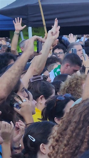 Today the sons of Israel return from Gaza. A day of tears and light, when pain and hope walk together, and faith is reborn. Am Israel Chai! | Alex Levin, Art Levin Studio. www.ArtLevin.com