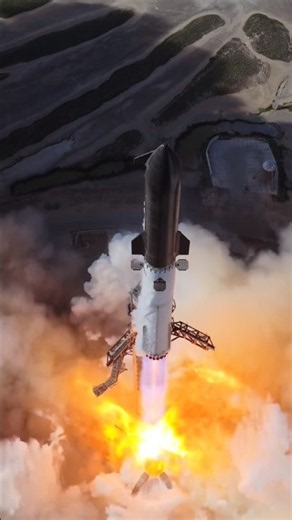 DRONE VIEW! Starship Flight 13 Captured from a Drone. Source: SpaceX