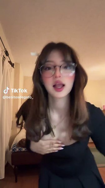 My Little Pony Discord Song by The Living Tombstone