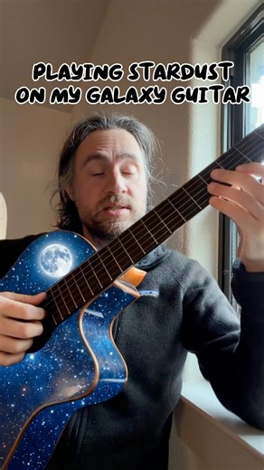 Playing stardust on my galaxy guitar #stardust #willienelson #singersongwriter