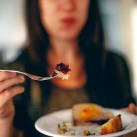 How to manage emotional eating | CSIRO Total Wellbeing Diet
