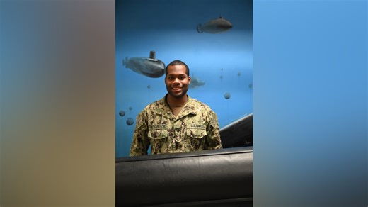 Baton Rouge native training to serve in US Navy submarine force