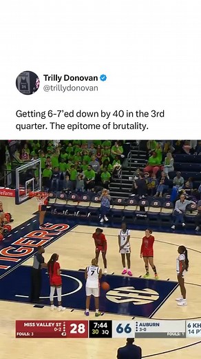 The crowd was going CRAZY 😭 | Hoops Nation