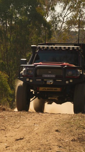 We’ve taken Ute tray durability testing to a whole new level. In fact, to absolute destruction. Stay tuned for this coming Sunday when we release our first SE product durability testing video live on YouTube. Will it survive? Leave your thoughts below. 😈🤠 . #se #durabilitytest #producttesting #shannons_engineering