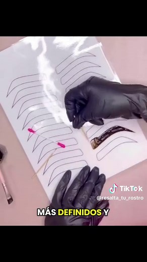 Mejora tu técnica de diseño de cejas diariamente